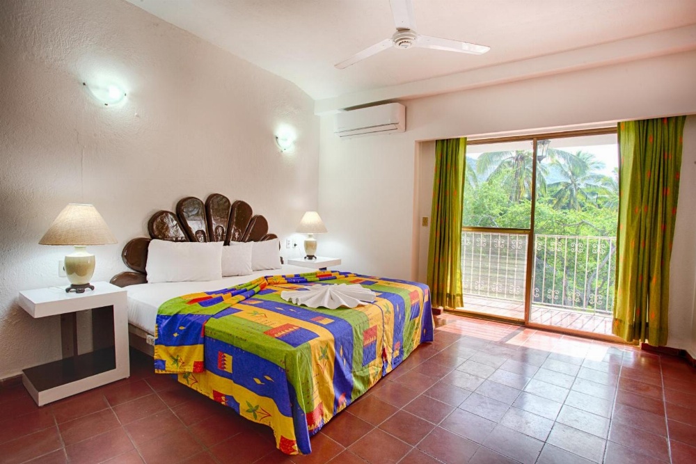 Suites Plaza del Rio