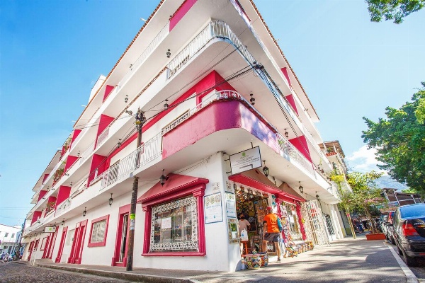 Suites Plaza del Rio image 1